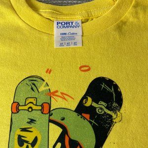 Boys Size 4T NWT graphic t-shirt